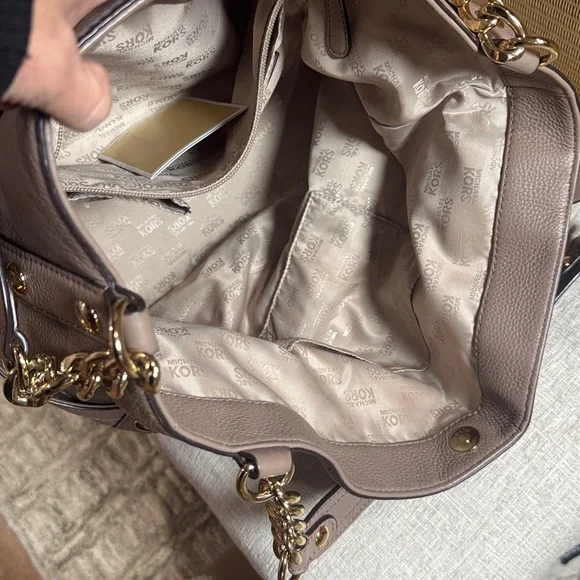 Michael Kors Delancey Taupe Leather & Chain Shoulder Bag with Gold Stud Accents - Picture 12 of 13